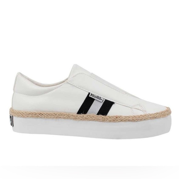 Mudd Beyley Double Stripe Slip On Shoe 8.5 NWT - Picture 2 of 8